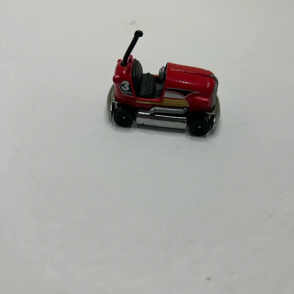 Hotwheels Bumper Cars - Picture 6 of 7